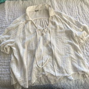 Beachy white top